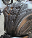 STOMPGRIPS - PROTECTORES DE TANQUE 3D SUZUKI GIXXER 150 FI - GIXXER 250 FI - GIXXER 150 SF - GIXXER 250 SF (LATERALES)