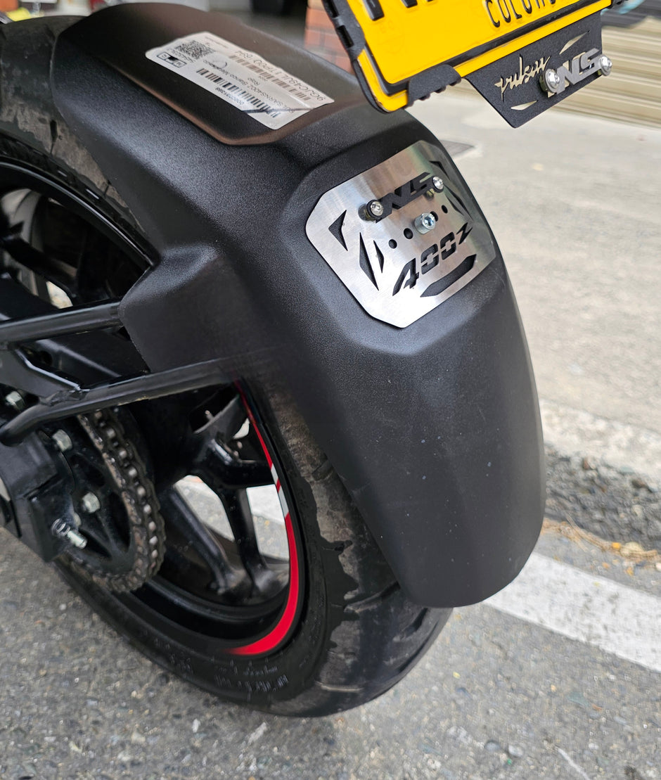 LUJO GUARDABARRO TRASERO EN ACERO BAJAJ PULSAR NS400Z