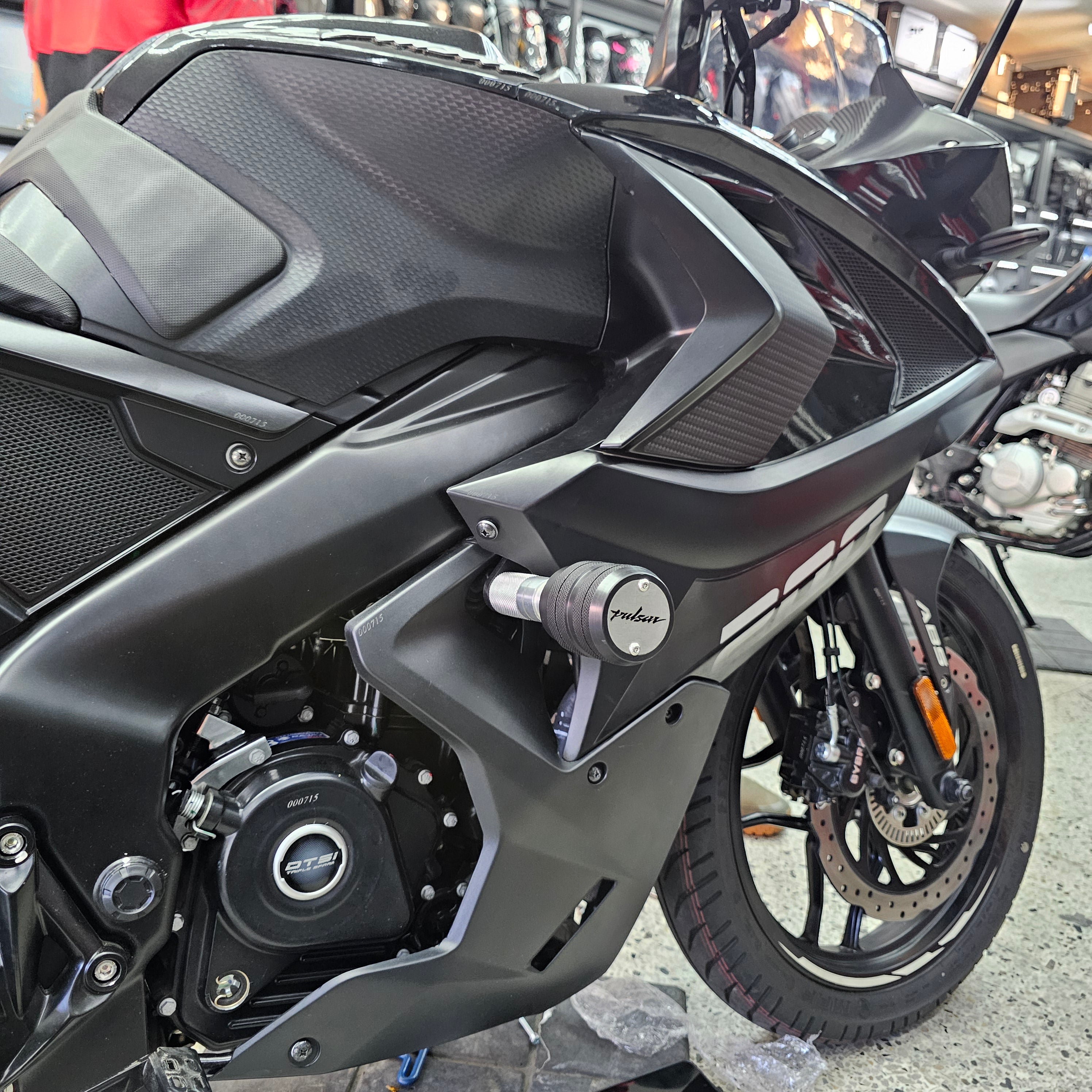 SLIDERS DE ALTO IMPACTO BAJAJ PULSAR RS 200