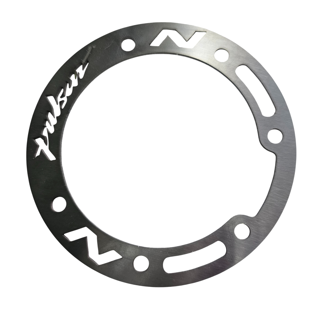 PROTECTOR DE TAPA TANQUE O ARO DE GASOLINA EN ACERO BAJAJ PULSAR N160/250