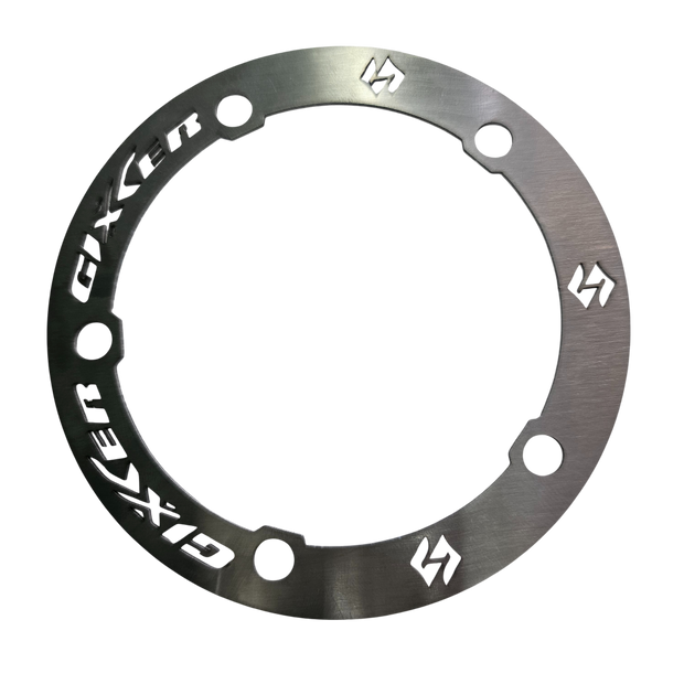 PROTECTOR DE TAPA TANQUE O ARO DE GASOLINA EN ACERO SUZUKI GIXXER 150 FI- GIXXER 150 SF - GIXXER 250 FI - GIXXER 250 SF