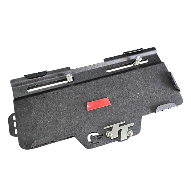 PORTA PLACA EN ACERO SIN PERFORAR AKT TT